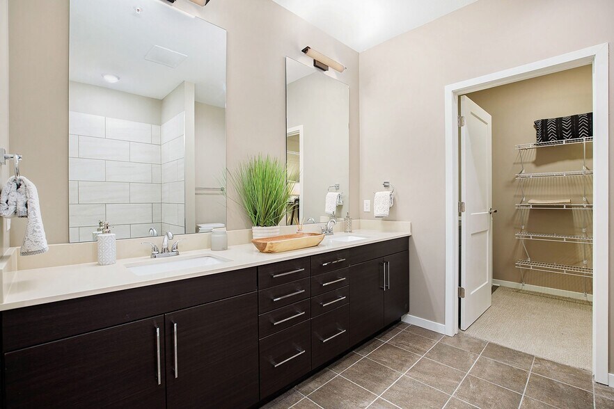 More Photos Of 6201 Johnson Dr, Mission Apartments For Lease