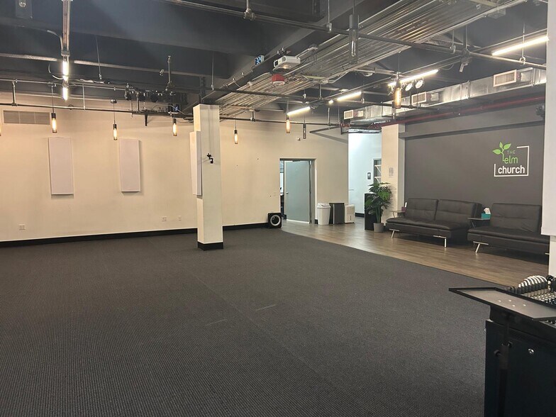 More Photos Of 5414 74th St, Elmhurst Office For Lease