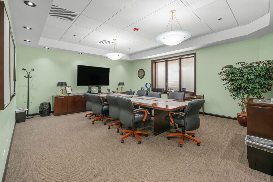 More Photos Of 1477 Barclay Blvd, Buffalo Grove Office For Sale