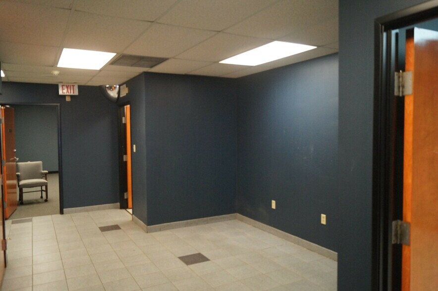 More Photos Of 1886 Gordon Hwy, Augusta Auto Dealership For Lease