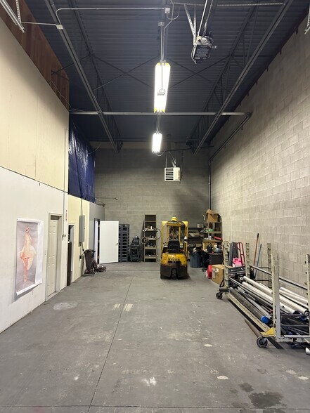 More Photos Of 30 Cutler Dr, North Salt Lake Light Distribution For Sale