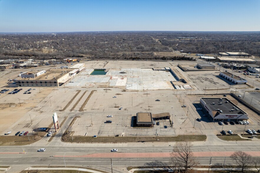 More Photos Of 3500 SW Topeka Blvd, Topeka Land For Sale