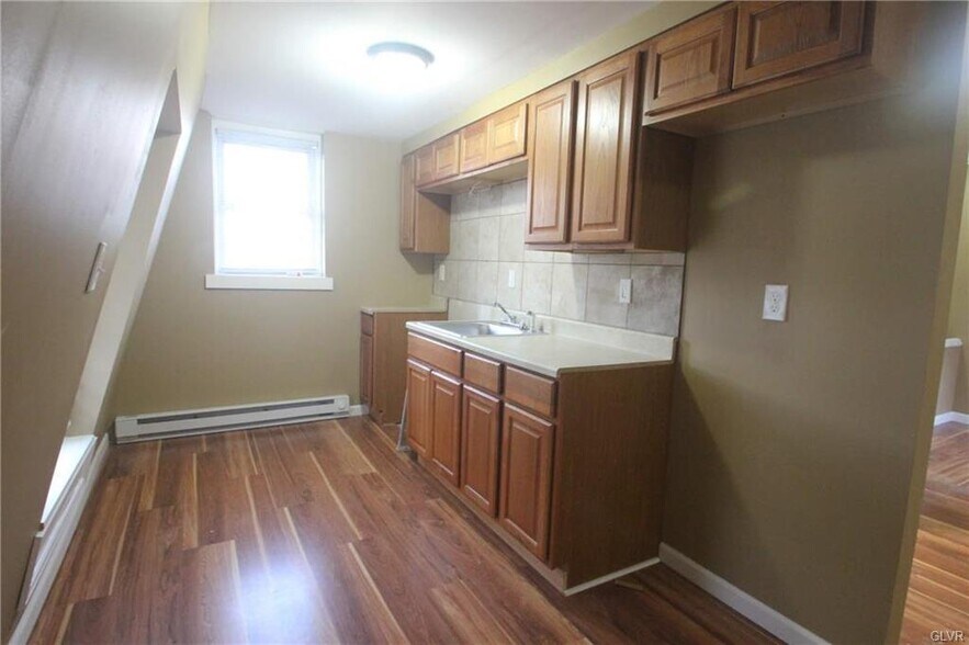 More Photos Of 441 W Turner St, Allentown Multifamily For Sale