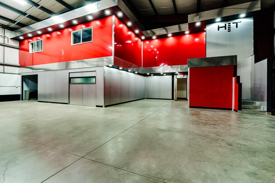 More Photos Of 810 S 2nd St, Harrisburg Warehouse For Sale