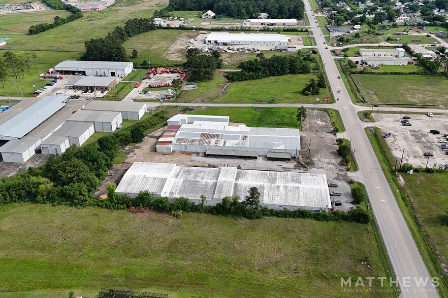 Primary Photo Of 2401 Wilson Rd, Humble Warehouse For Lease