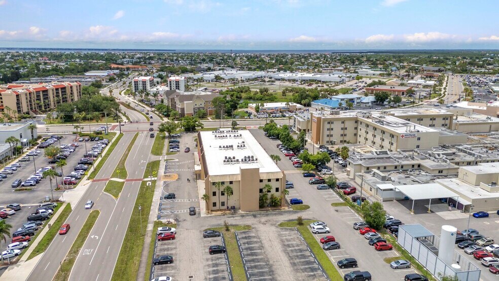 More Photos Of 2525 Harbor Blvd, Port Charlotte Medical For Sale