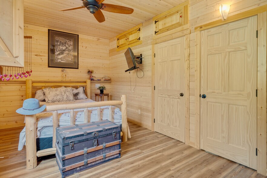 More Photos Of 53309A Range Road 65, Parkland County Specialty For Sale