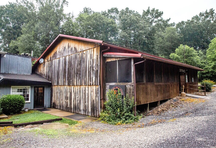 More Photos Of 310 Keller Ave, Fayetteville Restaurant For Sale