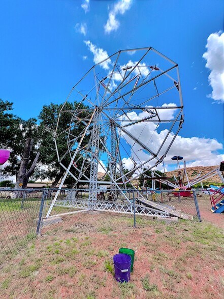 More Photos Of 14683 OK-44A, Lone Wolf Amusement Park For Sale