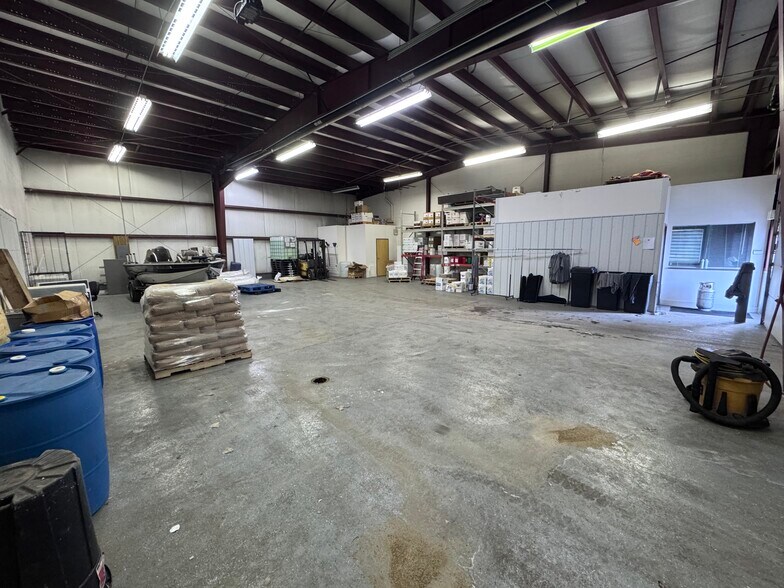 More Photos Of 4269 M 40 Hwy, Holland Distribution For Sale