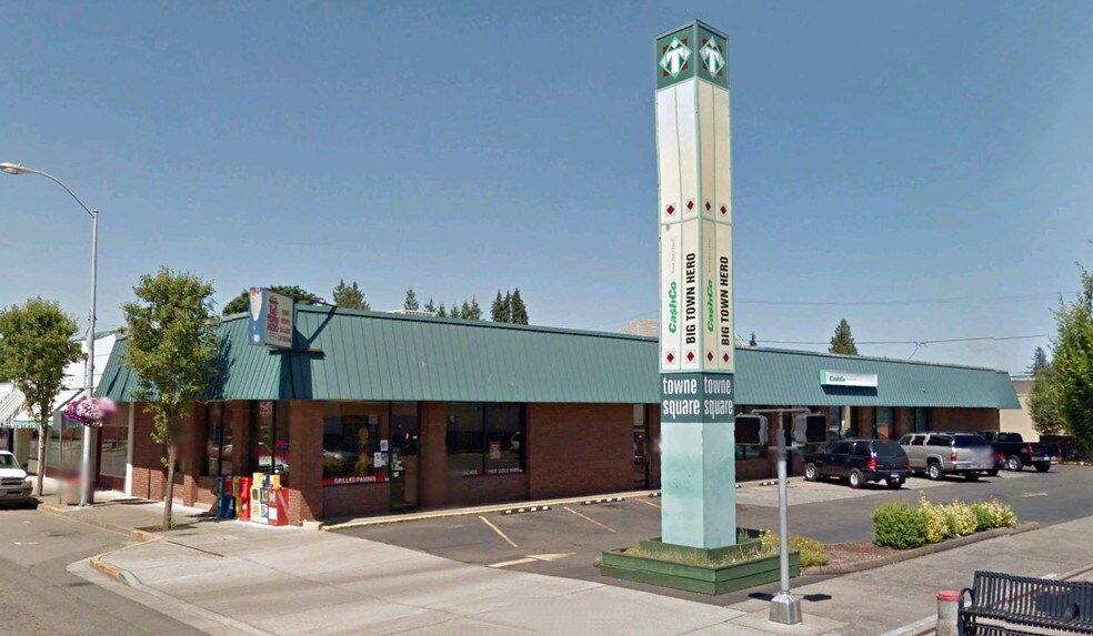 More Photos Of 11-41 E Ash St, Lebanon Storefront For Lease