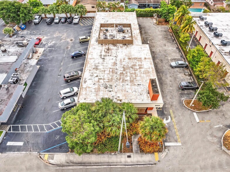 More Photos Of 2200 N University Dr, Sunrise Warehouse For Lease
