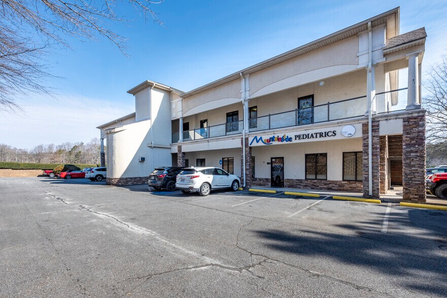 More Photos Of 12 Sammy McGhee Blvd, Jasper Medical For Sale