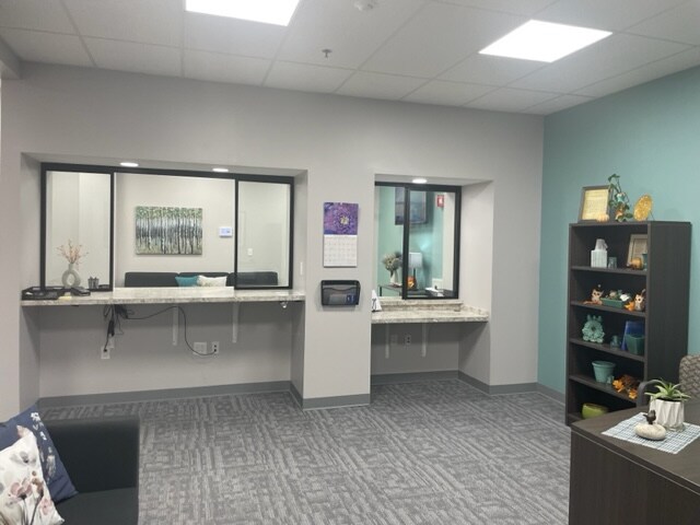 More Photos Of 101 Munson St, Greenfield Medical For Lease