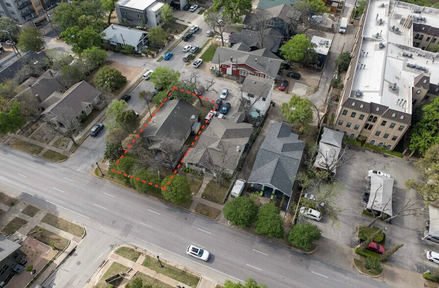 More Photos Of 1409 W 6th St, Austin Office For Lease
