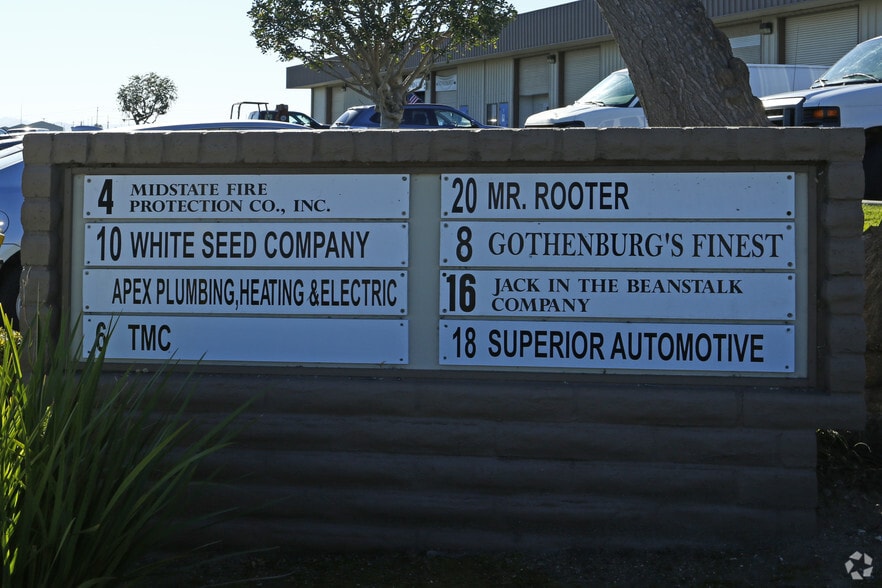 More Photos Of 401 Victor Way, Salinas Warehouse For Lease