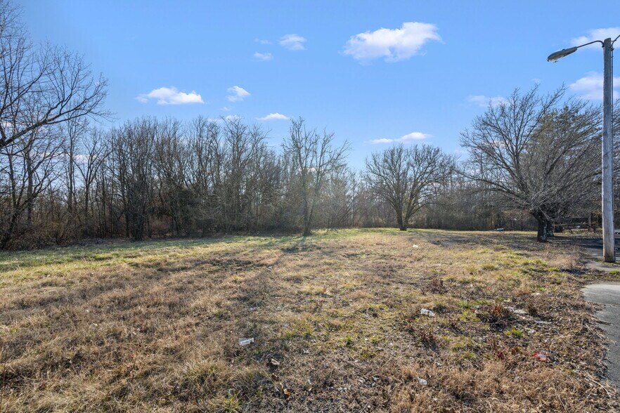 More Photos Of 413 Wilson Ave, Tullahoma Restaurant For Sale