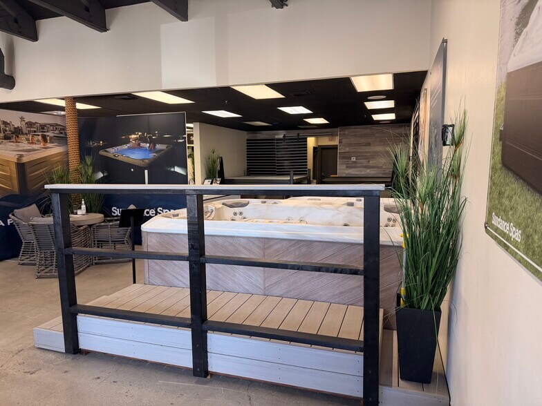 More Photos Of 22900-22924 Los Alisos Blvd, Mission Viejo Unknown For Lease