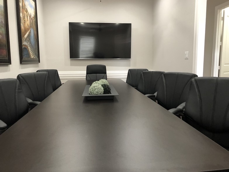 More Photos Of 12250 Queenston Blvd, Houston Office For Lease