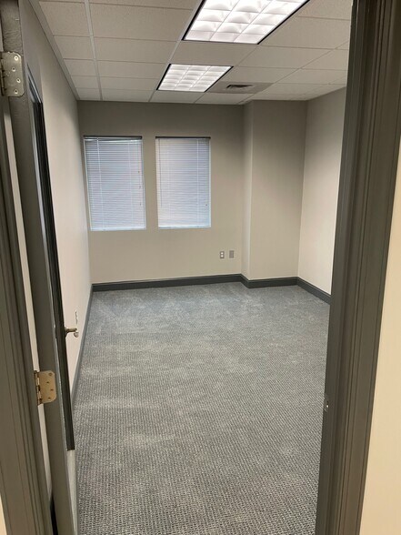 More Photos Of 3850 Bessemer Rd, Mount Pleasant Office Residential For Lease