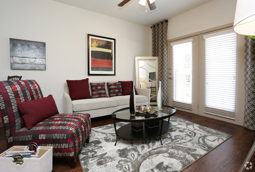 More Photos Of 1601 E Debbie Ln, Mansfield Apartments For Lease