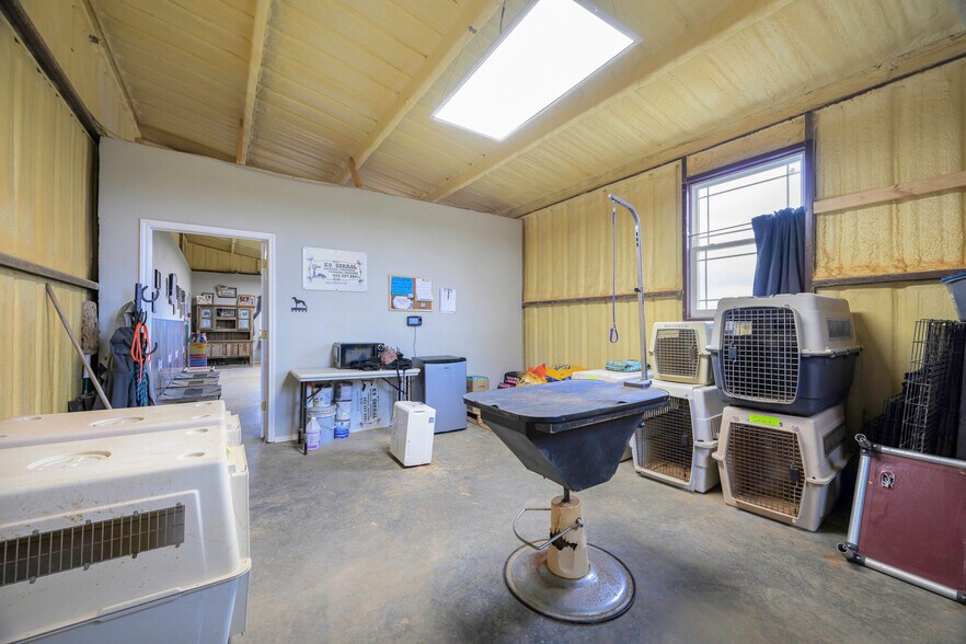 More Photos Of 10963 E US Highway 82, Windom Specialty For Sale