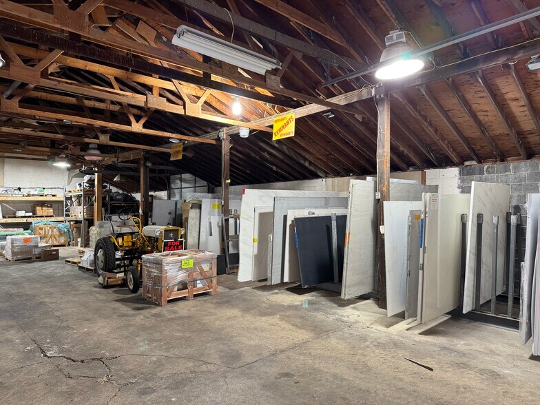 More Photos Of 421 W Street Rd, Kennett Square Showroom For Sale