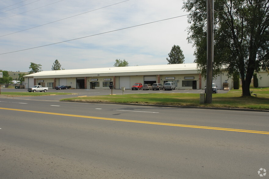 More Photos Of 7826 N Market St, Spokane Warehouse For Lease
