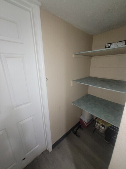 More Photos Of 1458 W 32nd St, Indianapolis Apartments For Sale