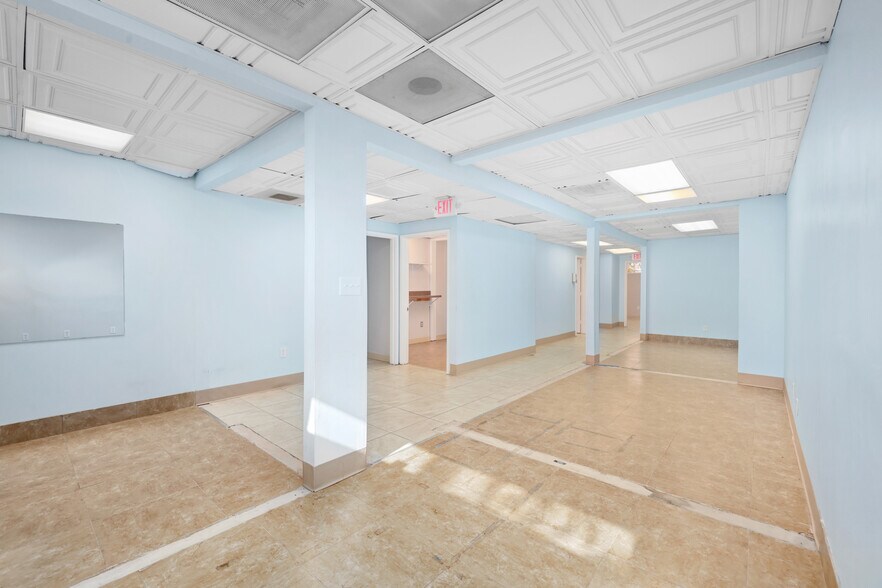 More Photos Of 2054 Park St, Jacksonville Medical For Lease