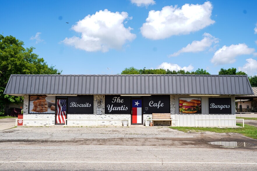 Primary Photo Of 108 S Main St, Yantis Restaurant For Sale