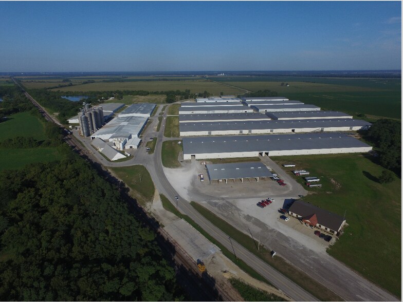 Primary Photo Of 1153 County Hwy 15 Hwy, Gladstone Warehouse For Lease