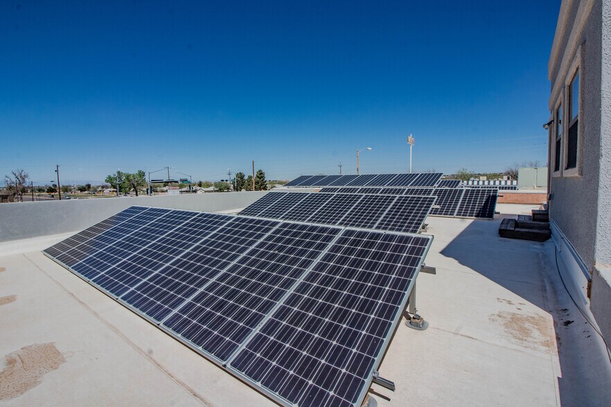 More Photos Of 2010 Pecan Dr, Alamogordo General Retail For Sale