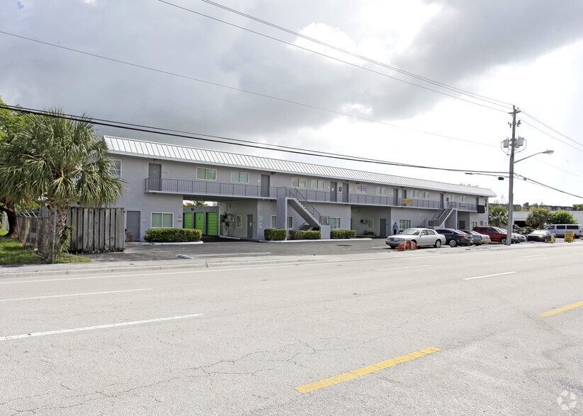 More Photos Of 2303 W Mcnab Rd, Pompano Beach Self Storage For Sale