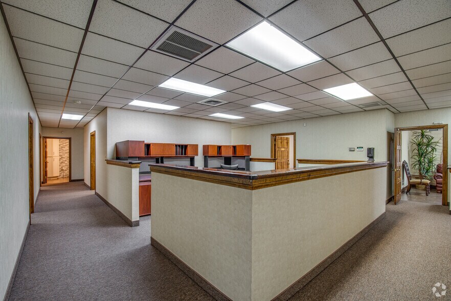More Photos Of 601 S Rancho Dr, Las Vegas Medical For Sale