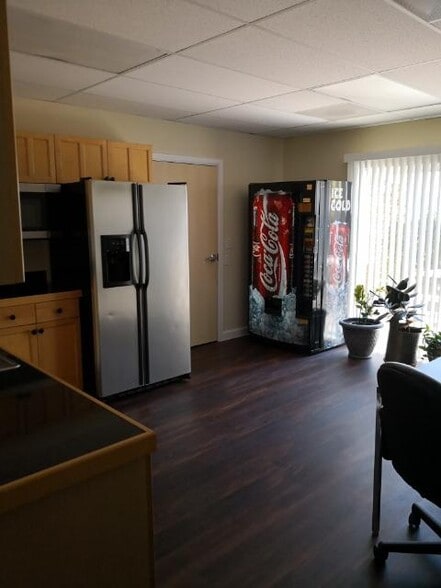 More Photos Of 18436 Hawthorne Blvd, Torrance Office For Lease