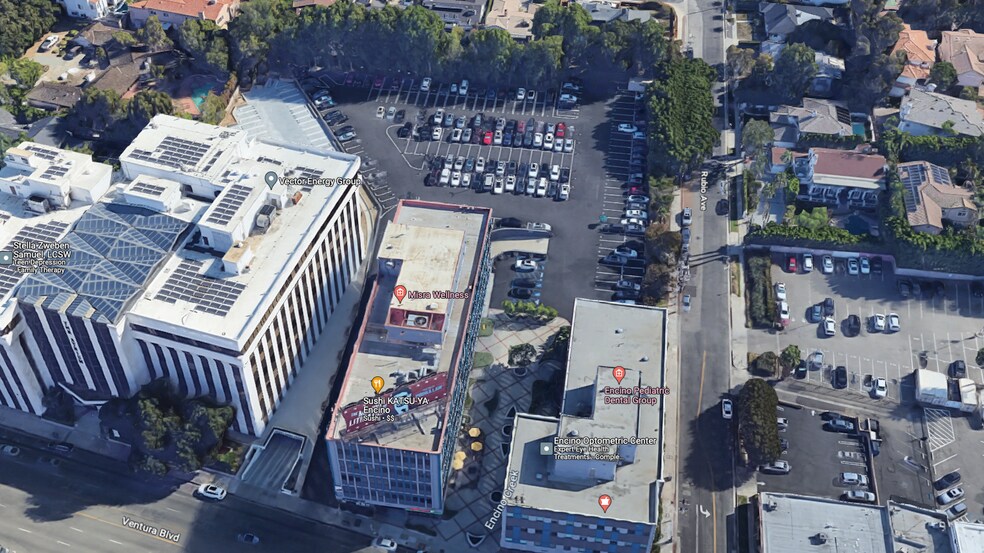 More Photos Of 16542 Ventura Blvd, Encino Medical For Lease
