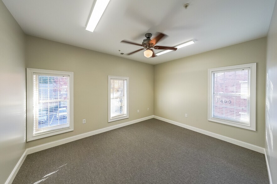 More Photos Of 1275 Shiloh Rd, Kennesaw Office Residential For Sale