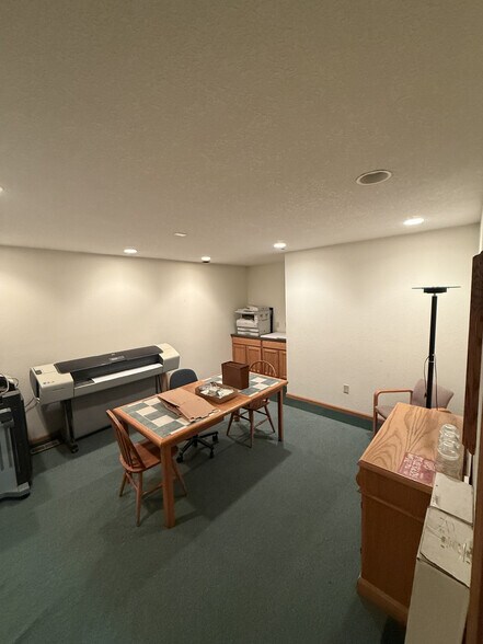 More Photos Of 2229 W Laskey Rd, Toledo Office For Sale