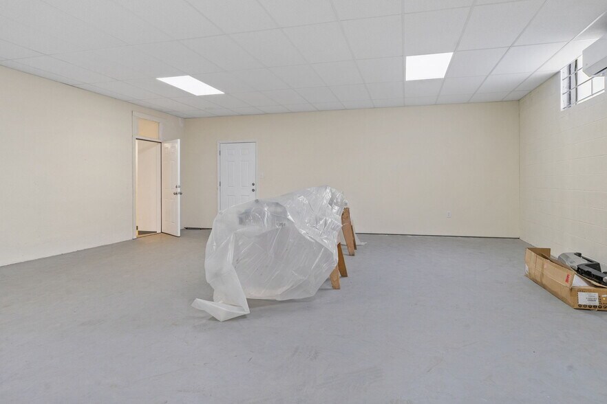 More Photos Of 1476-1480 State St, Schenectady Freestanding For Sale