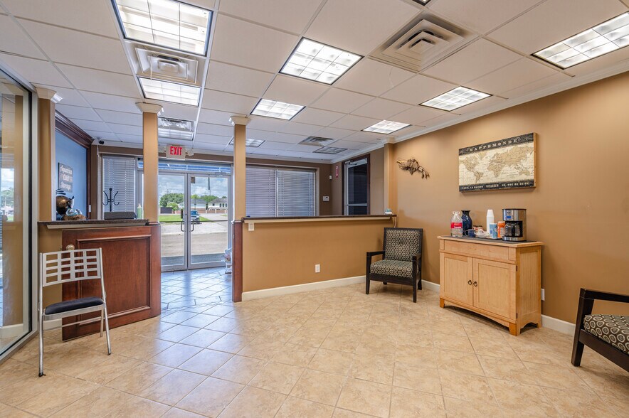 More Photos Of 1340 Highway 3 S, League City Freestanding For Sale
