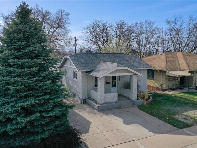 More Photos Of 3225-3229 S Lincoln St, Englewood Apartments For Sale