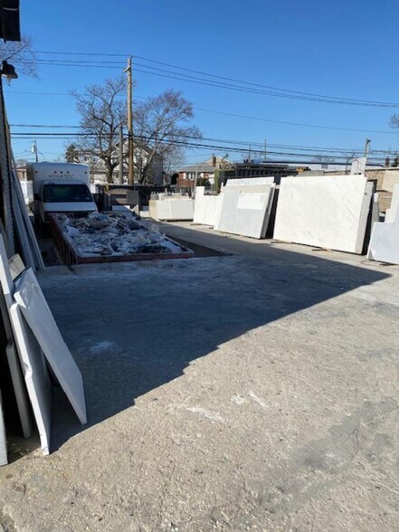 More Photos Of 3295 Royal Ave, Oceanside Warehouse For Sale