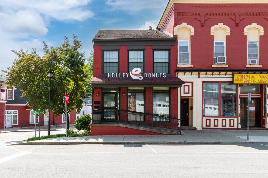 More Photos Of 4 Thomas St, Holley Restaurant For Sale