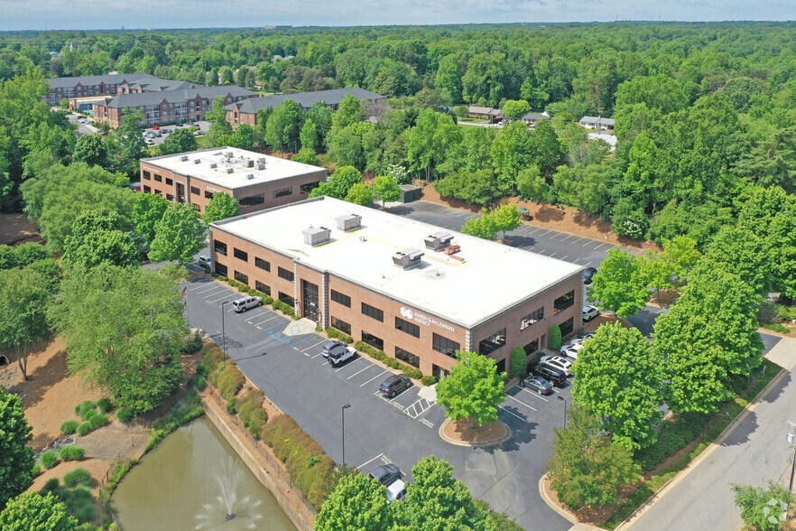 More Photos Of 3625 N Elm St, Greensboro Medical For Lease