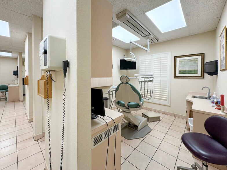 More Photos Of 1520 Corpus Christi St, Laredo Medical For Lease