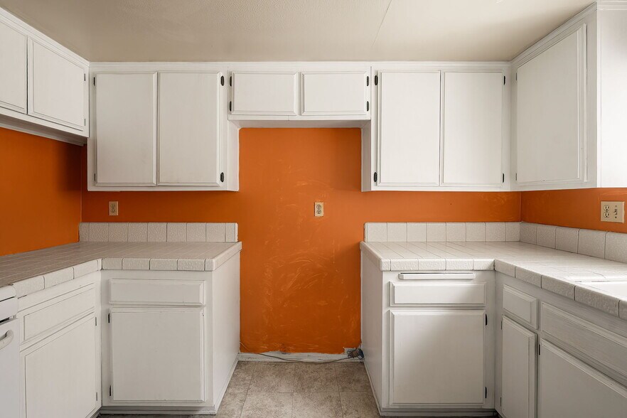 More Photos Of 104 N Atlantic Blvd, Alhambra Apartments For Sale