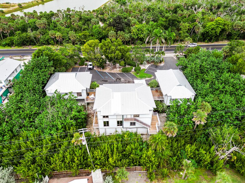 More Photos Of 1149 Periwinkle Way, Sanibel Office For Sale
