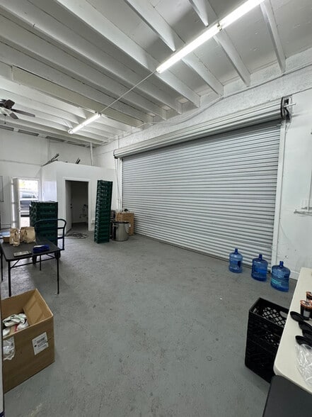 More Photos Of 21314-21316 Sherman Way, Canoga Park Service For Lease