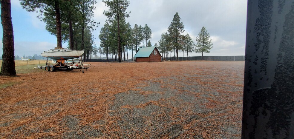 More Photos Of 4020 N Huetter Rd, Coeur d'Alene Flex For Lease